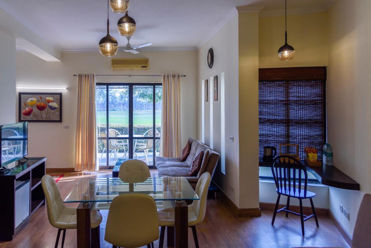 Beautiful Apartments At Tarudhan Valley Golf Resort, Manesar Gurgaon Exterior foto